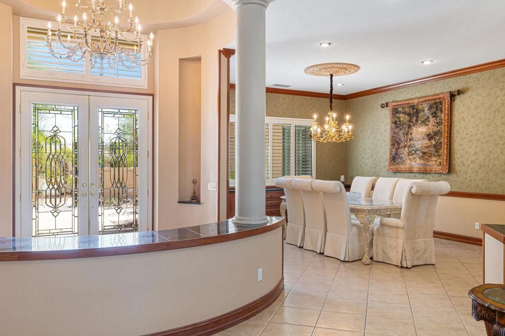 Image 10 of property listing at 10 Queens Court, Rancho Mirage, CA 92270