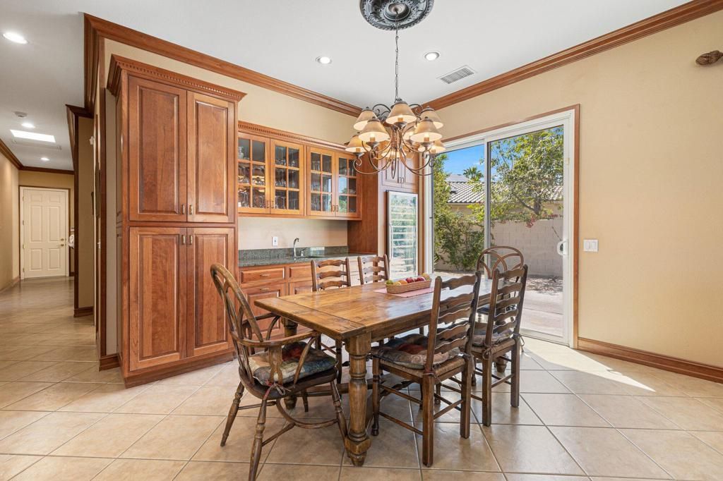 Image 17 of property listing at 10 Queens Court, Rancho Mirage, CA 92270