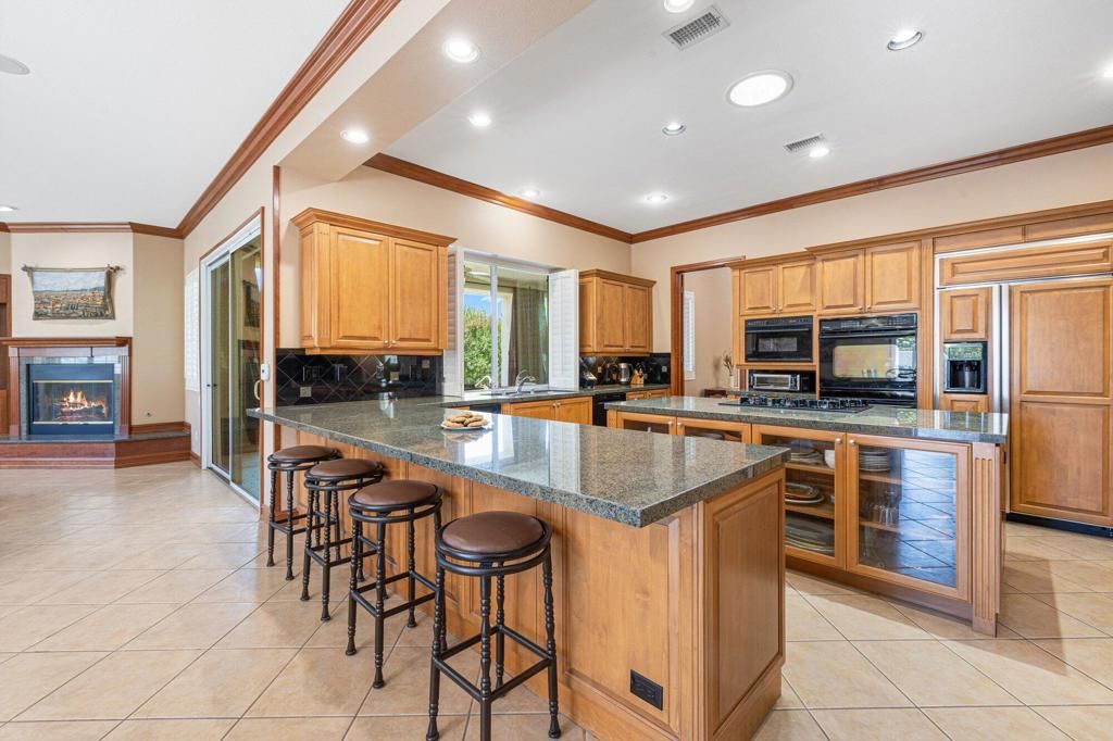 Image 18 of property listing at 10 Queens Court, Rancho Mirage, CA 92270