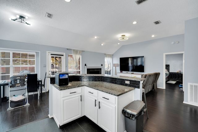 5948 Woodoak Drive, Dallas, TX 75249