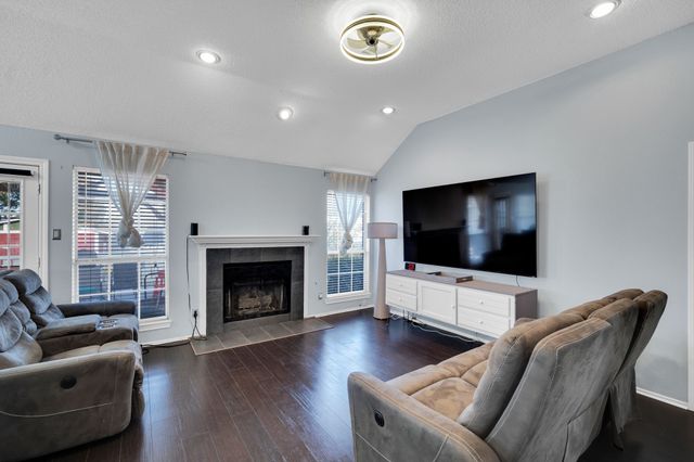 5948 Woodoak Drive, Dallas, TX 75249