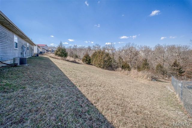 16825 Huntington Lane B, St Robert, MO 65584