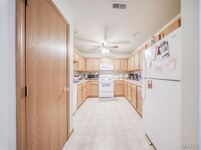 16825 Huntington Lane B, St Robert, MO 65584