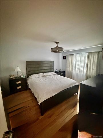 510 Reynolds Avenue, Bronx, NY 10465