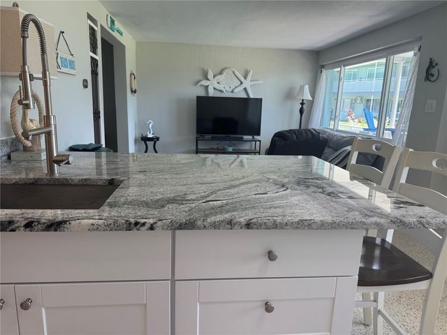 1834 SHORE DRIVE S 6, South Pasadena, FL 33707