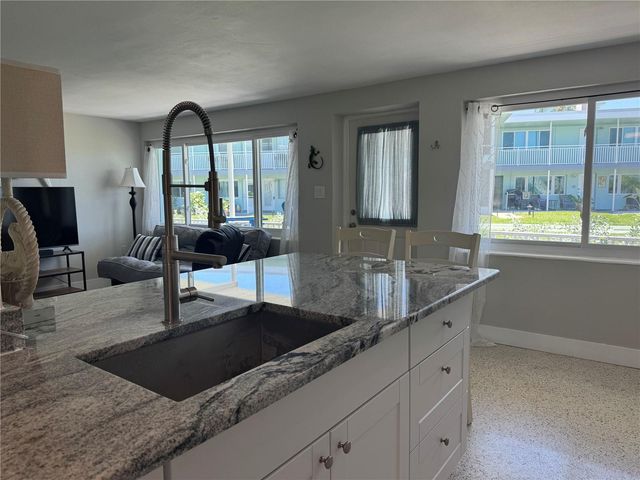 1834 SHORE DRIVE S 6, South Pasadena, FL 33707