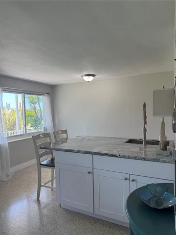 1834 SHORE DRIVE S 6, South Pasadena, FL 33707