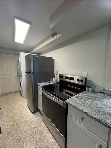 1834 SHORE DRIVE S 6, South Pasadena, FL 33707