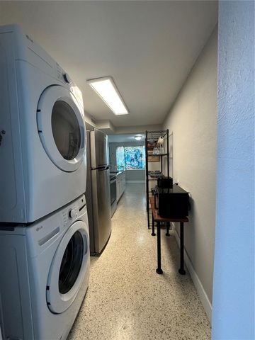 1834 SHORE DRIVE S 6, South Pasadena, FL 33707