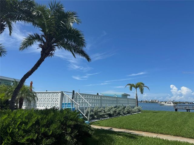 1834 SHORE DRIVE S 6, South Pasadena, FL 33707