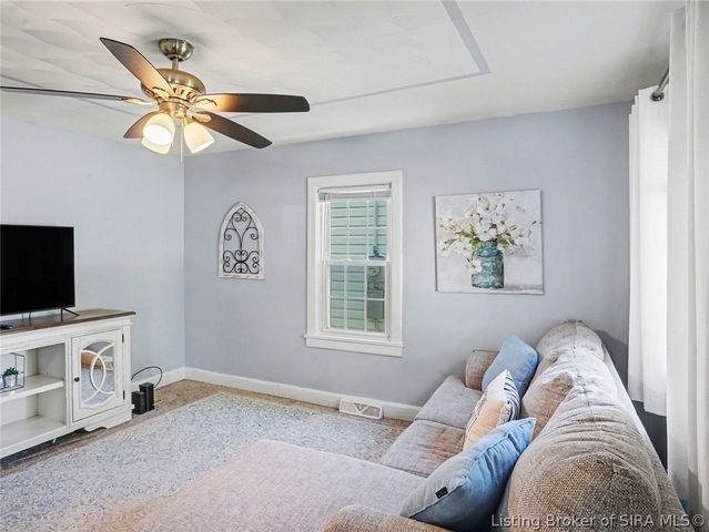 2406 Fairmont Avenue, New Albany, IN 47150