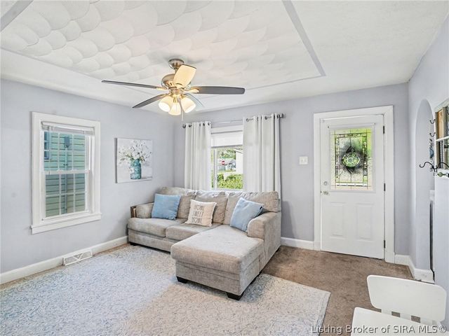 2406 Fairmont Avenue, New Albany, IN 47150