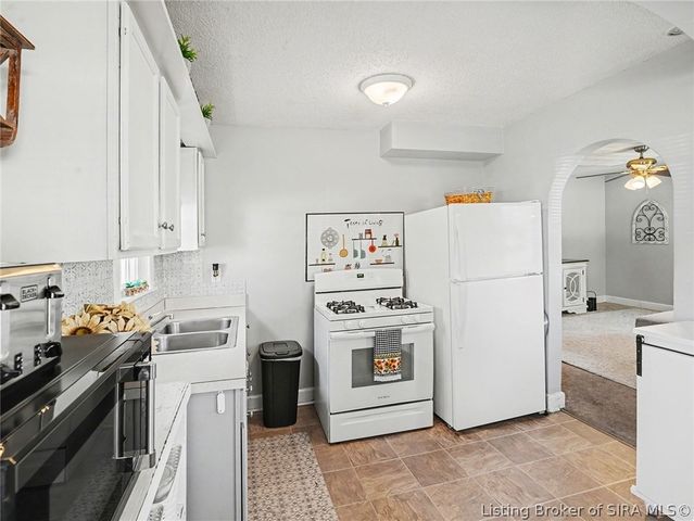 2406 Fairmont Avenue, New Albany, IN 47150