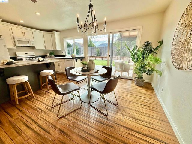 539 539 Mayten Dr, Livermore, CA 94551