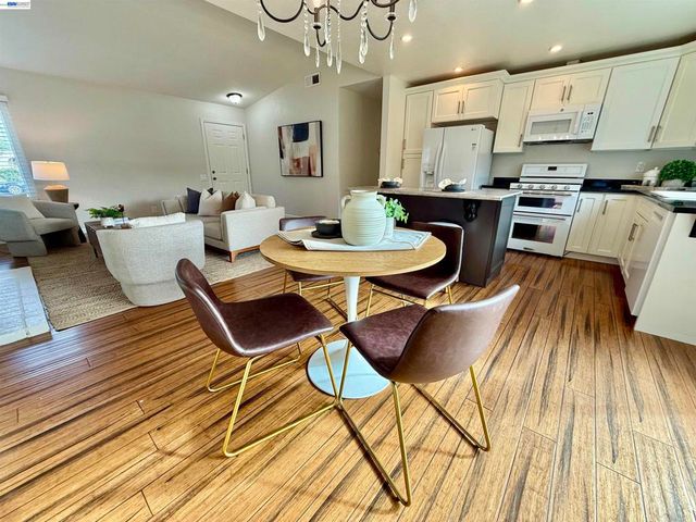 539 539 Mayten Dr, Livermore, CA 94551