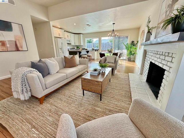 539 539 Mayten Dr, Livermore, CA 94551