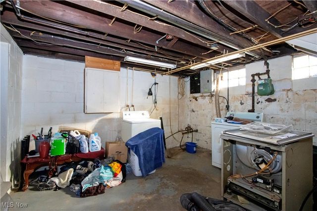 435 Locust Street S, Canal Fulton, OH 44614