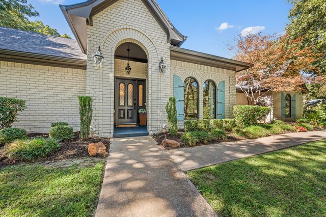1524 Windsor Forest Trail, Keller, TX 76262