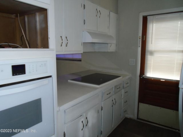 1404 MORGANA Road, Jacksonville, FL 32211