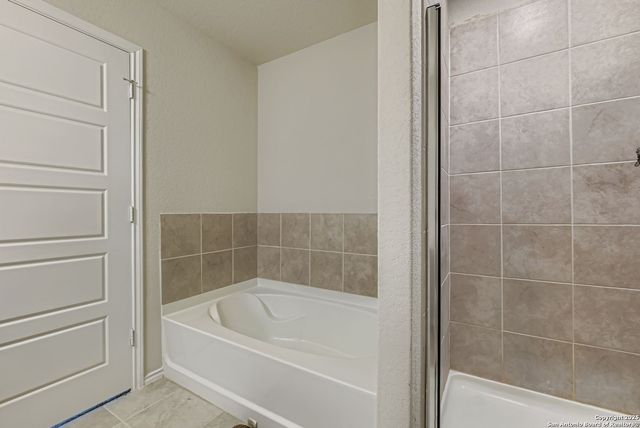 9224 Grand Western, Converse, TX 78109