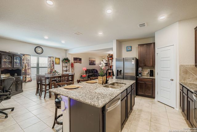 9224 Grand Western, Converse, TX 78109