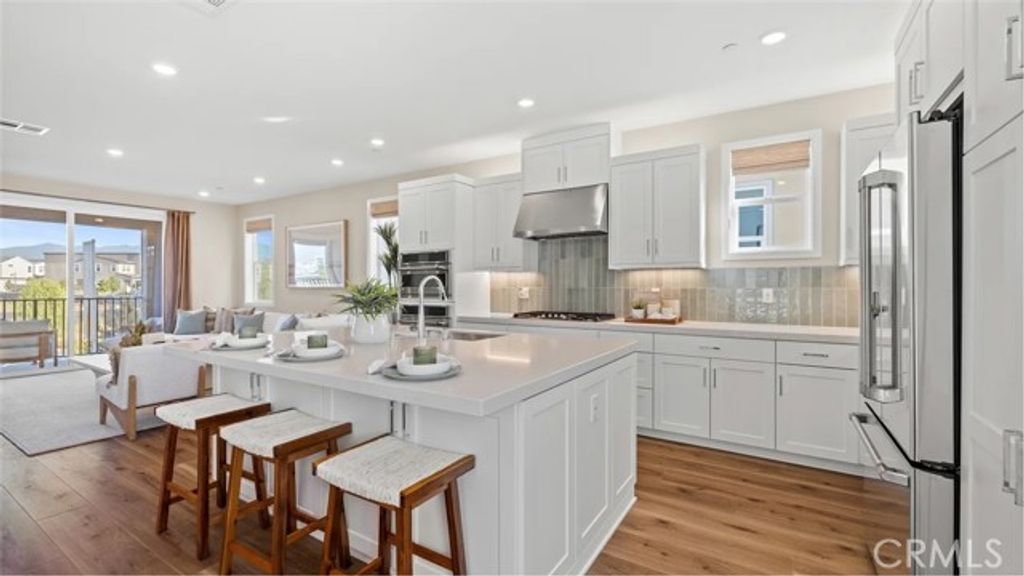 713 Sonia, Irvine, CA 92618
