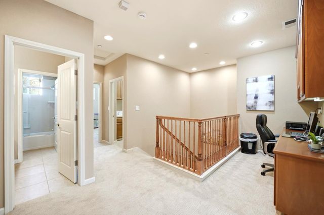 7902 English Oak Circle, Gilroy, CA 95020