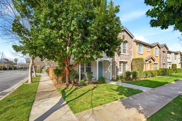7902 English Oak Circle, Gilroy, CA 95020