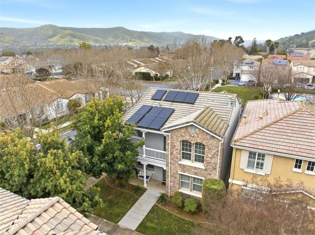 7902 English Oak Circle, Gilroy, CA 95020