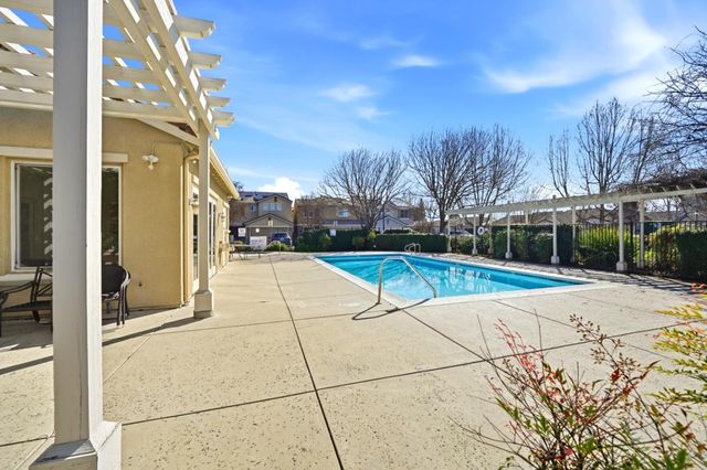 7902 English Oak Circle, Gilroy, CA 95020