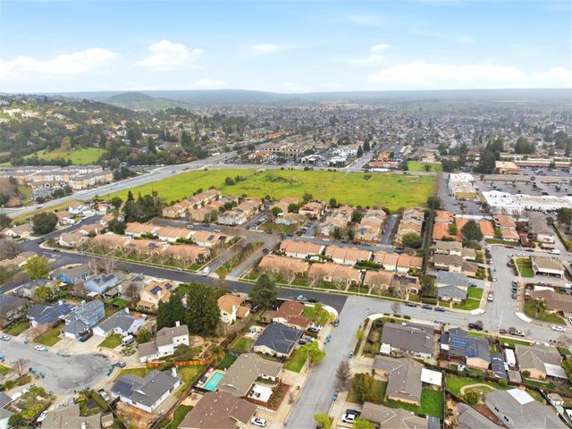 7902 English Oak Circle, Gilroy, CA 95020