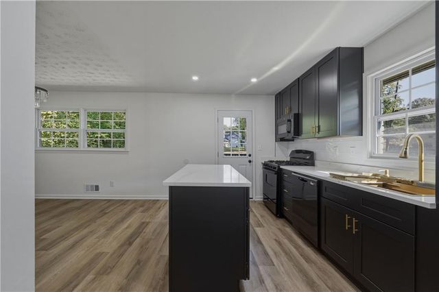 3869 Wisteria Lane SW, Atlanta, GA 30331