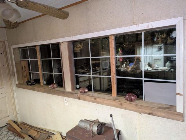 302 E Colorado Avenue, St Joseph, MO 64504