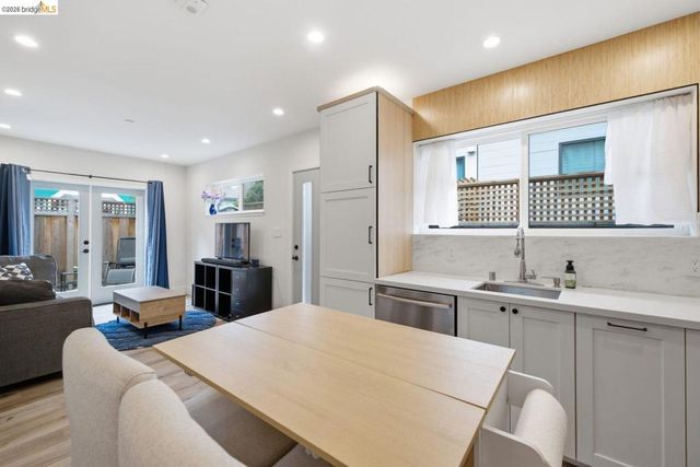 1519 Fairview St 2, Berkeley, CA 94703