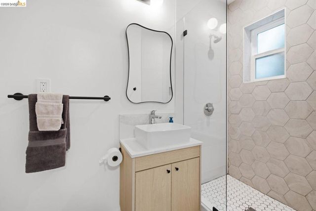 1519 Fairview St 2, Berkeley, CA 94703