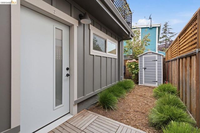 1519 Fairview St 2, Berkeley, CA 94703