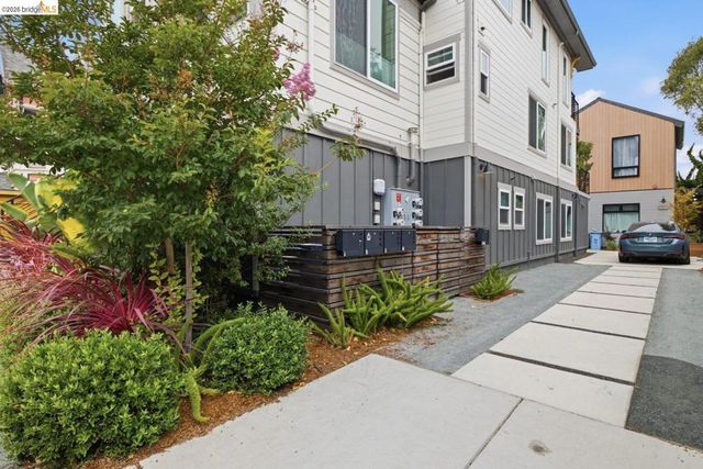 1519 Fairview St 2, Berkeley, CA 94703