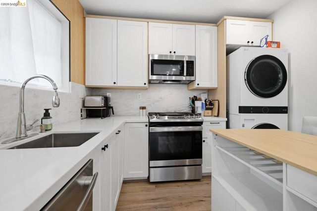 1519 Fairview St 2, Berkeley, CA 94703