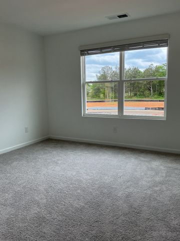 210 Darlington Drive, Dickson, TN 37055