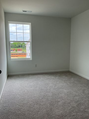 210 Darlington Drive, Dickson, TN 37055