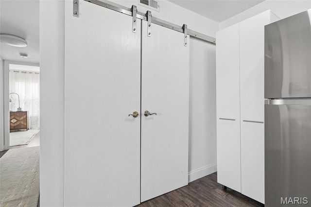 1217 Mangrove Lane 5, St Louis, MO 63125