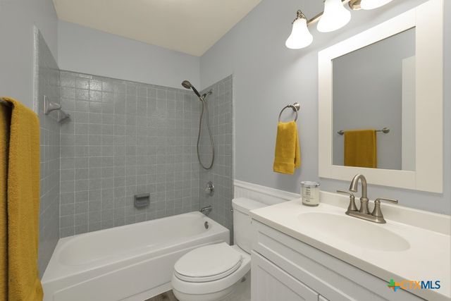 140 Baker Creek Loop, San Marcos, TX 78666