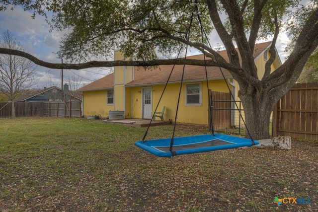 140 Baker Creek Loop, San Marcos, TX 78666