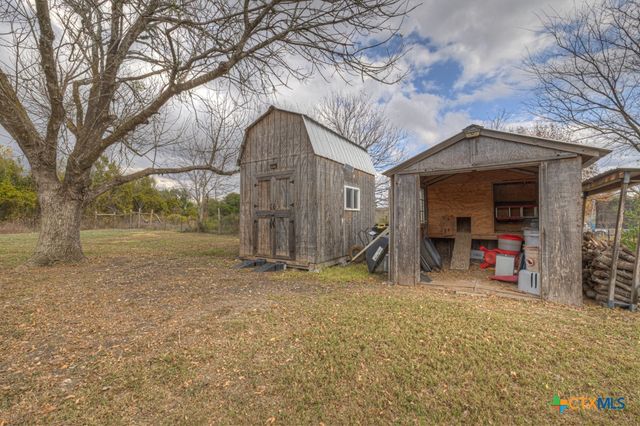 140 Baker Creek Loop, San Marcos, TX 78666