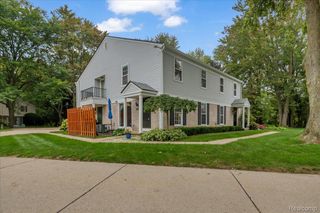 24775 Meadow Creek Drive, Harrison Charter Township, MI 48045