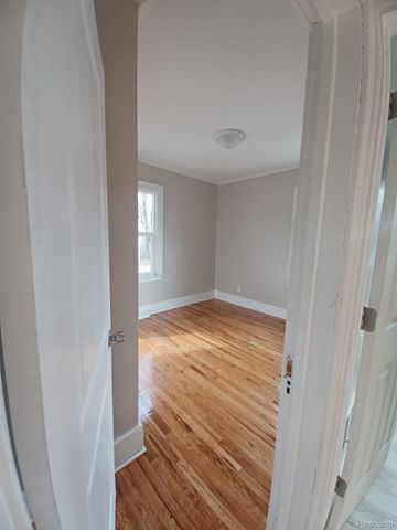 15496 Minock Street, Detroit, MI 48223