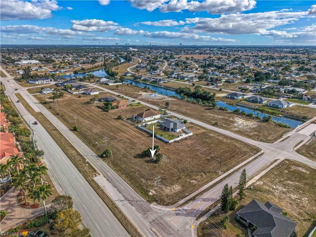 1812 Kismet PKWY E, CAPE CORAL, FL 33909 — photo 4