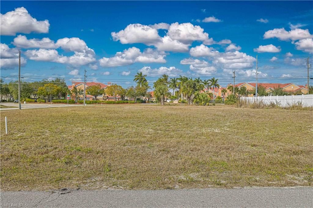 1812 Kismet PKWY E, CAPE CORAL, FL 33909 — photo 5