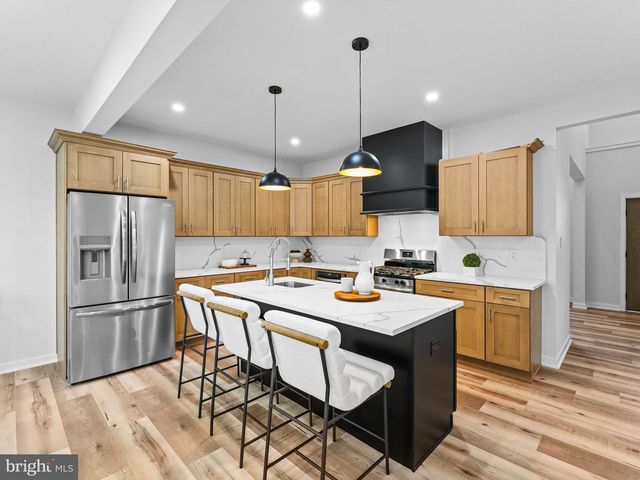 536 8TH AVE, Glassborough, NJ 08028