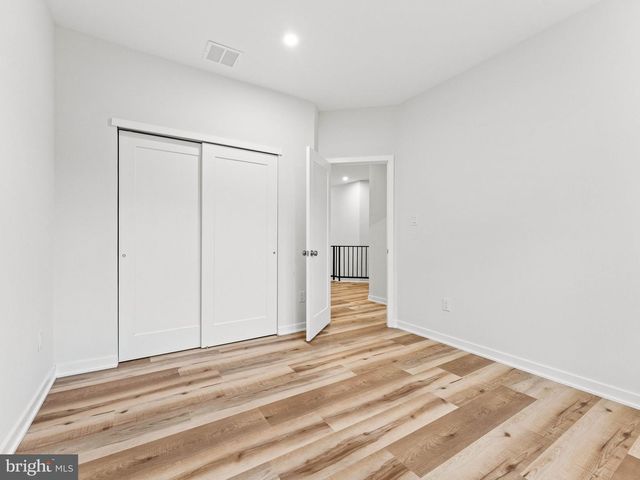 536 8TH AVE, Glassborough, NJ 08028